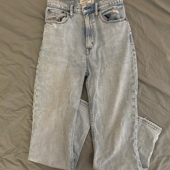 Abercrombie Jeans - Picture 1 of 4